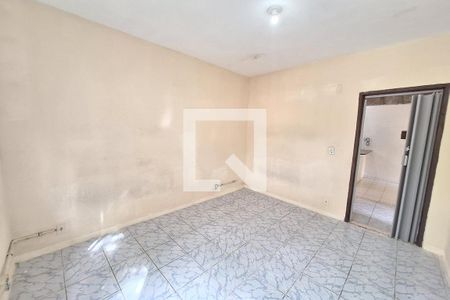 Quarto de casa para alugar com 2 quartos, 120m² em Jardim Primavera, Duque de Caxias