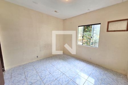 Suíte de casa para alugar com 2 quartos, 120m² em Jardim Primavera, Duque de Caxias