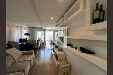 Sala de apartamento à venda com 2 quartos, 69m² em Alphaville Empresarial, Barueri