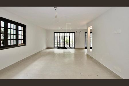 Casa à venda com 3 quartos, 215m² em Alto de Pinheiros, São Paulo