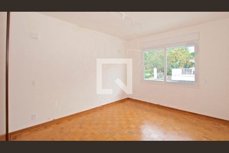 Casa à venda com 4 quartos, 263m² em Alto de Pinheiros, São Paulo