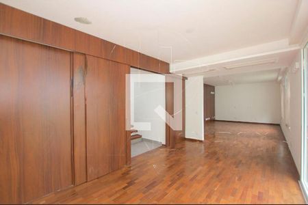Casa à venda com 4 quartos, 263m² em Alto de Pinheiros, São Paulo