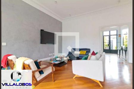 Casa à venda com 4 quartos, 421m² em Vila Madalena, São Paulo