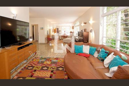 Casa à venda com 4 quartos, 383m² em Vila Madalena, São Paulo