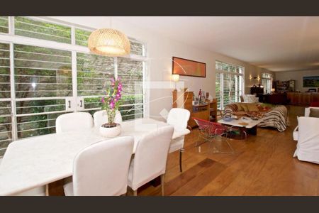 Casa à venda com 4 quartos, 383m² em Vila Madalena, São Paulo