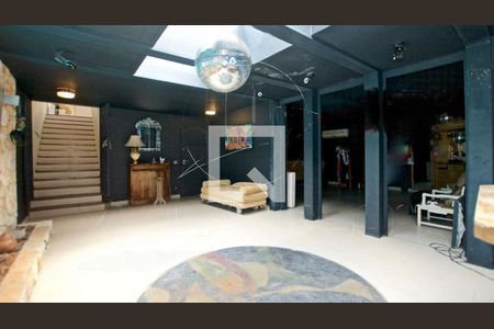 Casa à venda com 4 quartos, 471m² em Vila Ida, São Paulo