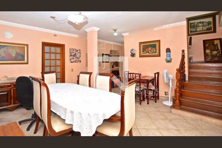 Casa à venda com 4 quartos, 288m² em Vila Madalena, São Paulo