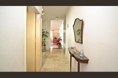Casa à venda com 4 quartos, 348m² em Vila Madalena, São Paulo