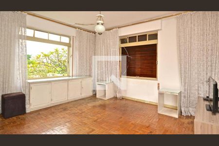 Casa à venda com 4 quartos, 348m² em Vila Madalena, São Paulo