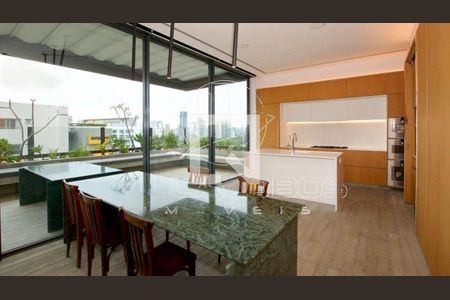 Apartamento à venda com 3 quartos, 260m² em Vila Madalena, São Paulo