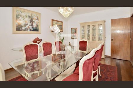 Casa à venda com 3 quartos, 441m² em Pacaembu, São Paulo