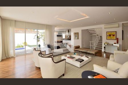 Casa à venda com 5 quartos, 525m² em Alto de Pinheiros, São Paulo