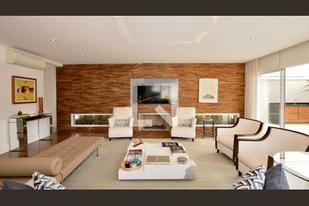 Casa à venda com 5 quartos, 525m² em Alto de Pinheiros, São Paulo