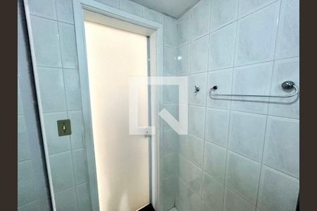 Banheiro de apartamento à venda com 3 quartos, 58m² em Ponte Grande, Guarulhos