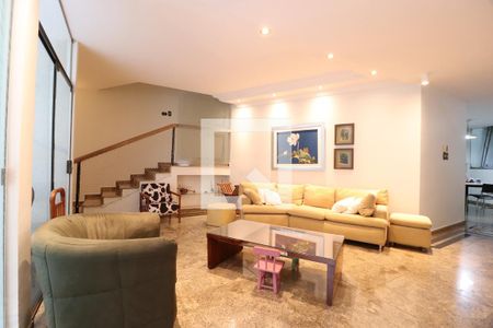 Sala de casa para alugar com 3 quartos, 360m² em Lídice, Uberlândia