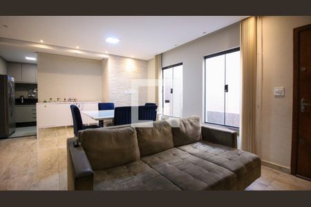 Casa à venda com 4 quartos, 161m² em Vila Lucia, São Paulo