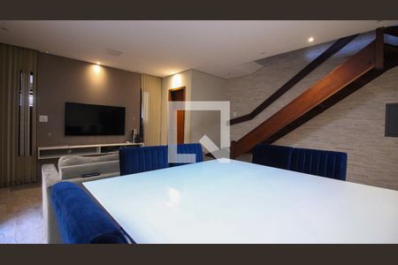 Casa à venda com 4 quartos, 161m² em Vila Lucia, São Paulo