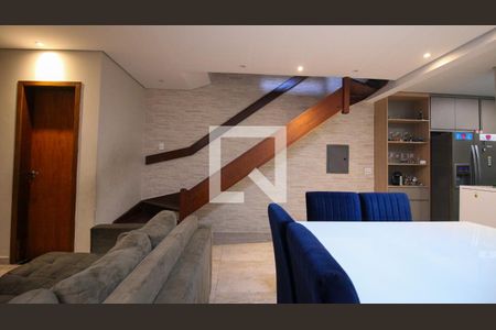 Casa à venda com 4 quartos, 161m² em Vila Lucia, São Paulo