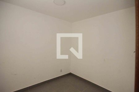 Quarto de apartamento para alugar com 1 quarto, 30m² em Vila Paulo Silas, São Paulo