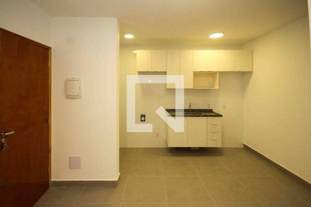 Sala de apartamento para alugar com 1 quarto, 30m² em Vila Paulo Silas, São Paulo