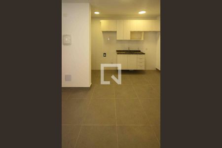 Sala de apartamento para alugar com 1 quarto, 30m² em Vila Paulo Silas, São Paulo