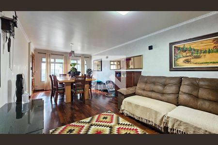 Sala  de casa à venda com 5 quartos, 252m² em Cupecê, São Paulo