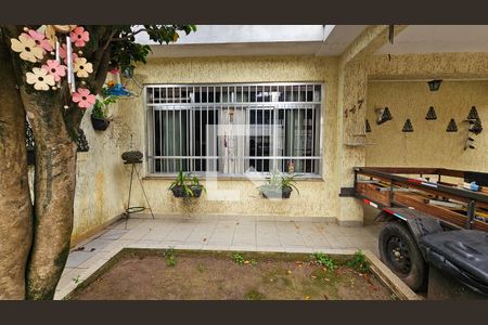 Garagem  de casa à venda com 5 quartos, 252m² em Cupecê, São Paulo