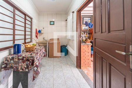 Área de Serviço de casa à venda com 4 quartos, 380m² em Vila Luzita, Santo André