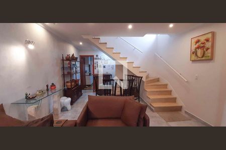 Casa para alugar com 4 quartos, 142m² em Rochdale, Osasco