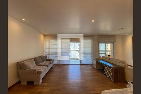 Sala de apartamento para alugar com 4 quartos, 129m² em Vila Olímpia, São Paulo