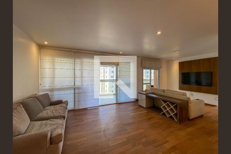 Sala de apartamento para alugar com 4 quartos, 129m² em Vila Olímpia, São Paulo