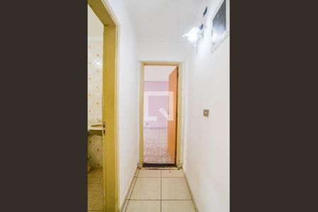 Corredor de casa para alugar com 1 quarto, 109m² em Vila Eldizia, Santo André
