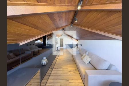 Casa à venda com 5 quartos, 630m² em Barra da Tijuca, Rio de Janeiro