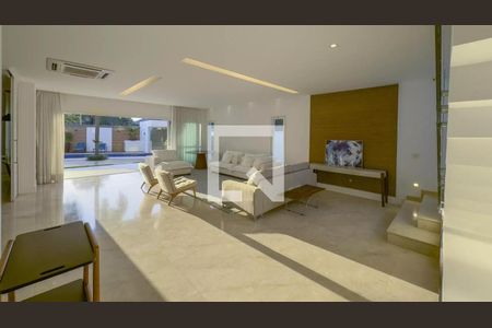 Casa à venda com 4 quartos, 850m² em Barra da Tijuca, Rio de Janeiro