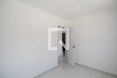 Quarto 1 de apartamento para alugar com 2 quartos, 42m² em Taquara, Rio de Janeiro