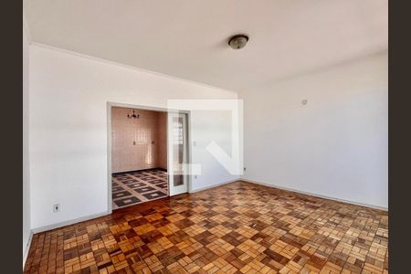 Sala de casa para alugar com 4 quartos, 211m² em Jardim Chapadão, Campinas