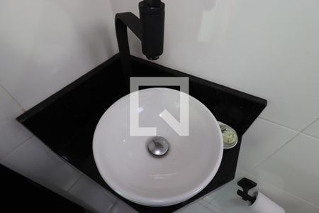 Lavabo  de apartamento para alugar com 2 quartos, 110m² em Parque Novo Oratório, Santo André