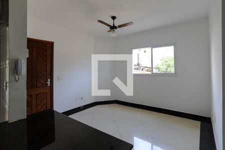 Sala de casa de condomínio para alugar com 2 quartos, 90m² em Vila Suissa, Mogi das Cruzes