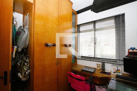 Quarto 1 de apartamento para alugar com 3 quartos, 70m² em Caiçara-adelaide, Belo Horizonte