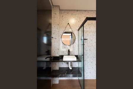 Banheiro Social de kitnet/studio para alugar com 1 quarto, 28m² em Vila Carvalho, Sorocaba