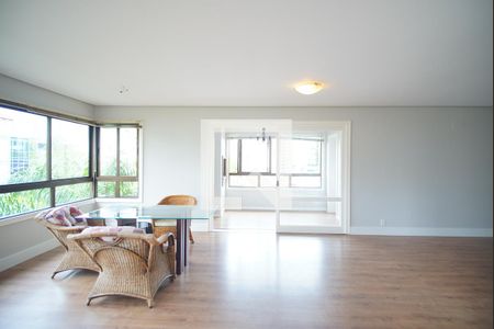 Sala de apartamento à venda com 4 quartos, 155m² em Petrópolis, Porto Alegre