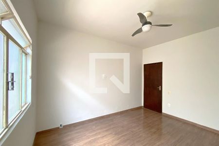 Quarto 1 de casa para alugar com 3 quartos, 364m² em Padre Eustáquio, Belo Horizonte