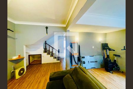 Sala de casa à venda com 4 quartos, 211m² em Jardim Paraventi, Guarulhos