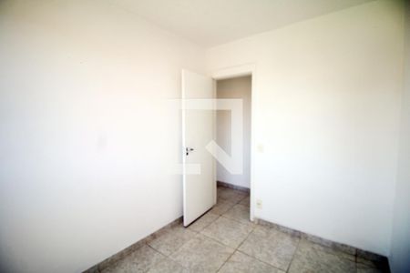 Quarto 1 de apartamento para alugar com 2 quartos, 45m² em Pavuna, Nilópolis