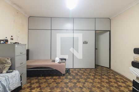 Sala/Quarto 1 de casa à venda com 4 quartos, 240m² em Vila Moreira, São Paulo