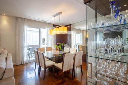 Sala de apartamento à venda com 4 quartos, 248m² em Vila Suzana, São Paulo