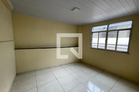 Quarto de casa para alugar com 2 quartos, 42m² em Santa Cruz da Serra, Duque de Caxias