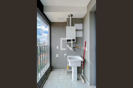 Varanda da Sala de kitnet/studio para alugar com 2 quartos, 50m² em Vila Firmiano Pinto, São Paulo