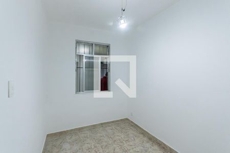 Quarto 2 de casa para alugar com 2 quartos, 50m² em Grajaú, Rio de Janeiro