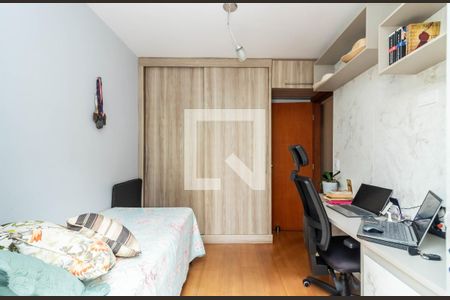 Apartamento à venda com 2 quartos, 90m² em Sagrada Família, Belo Horizonte